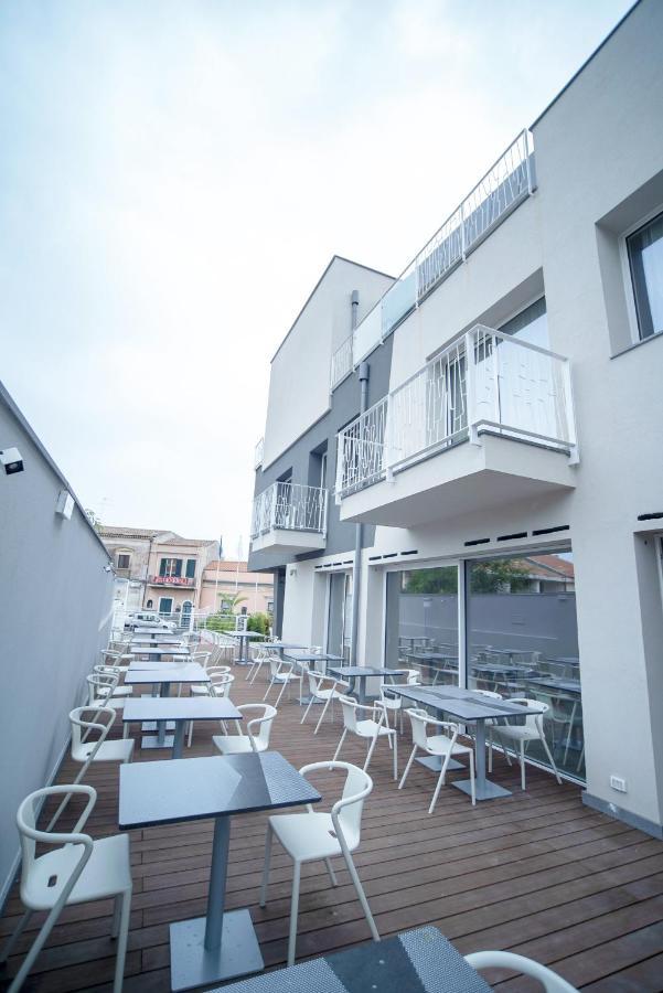 Hotel Malavoglia Aci Castello Exterior photo