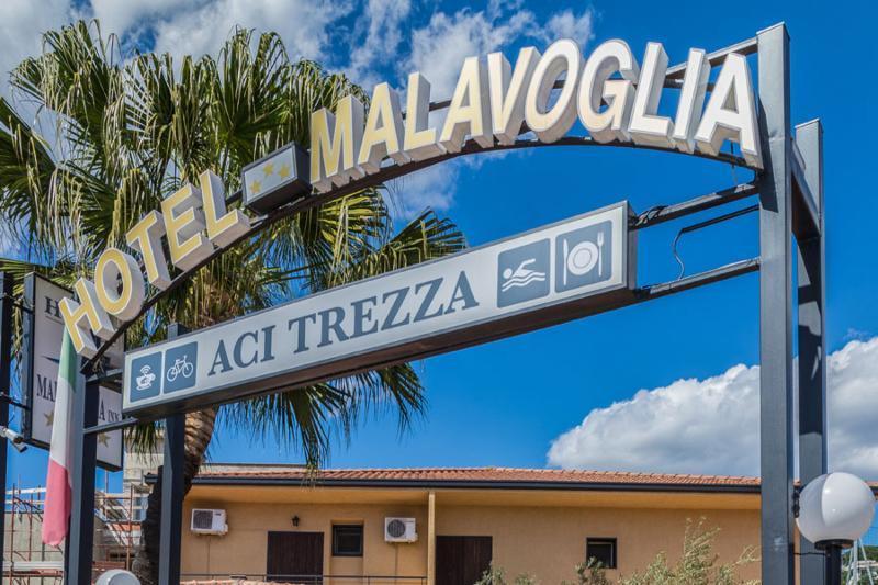 Hotel Malavoglia Aci Castello Exterior photo