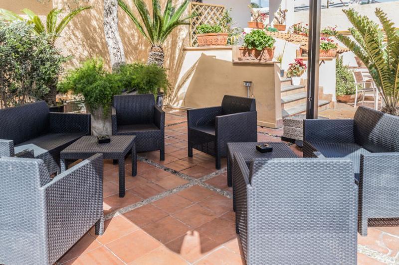 Hotel Malavoglia Aci Castello Exterior photo